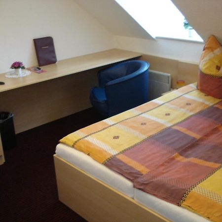 Hotel Bierstuebl Sangerhausen Bagian luar foto