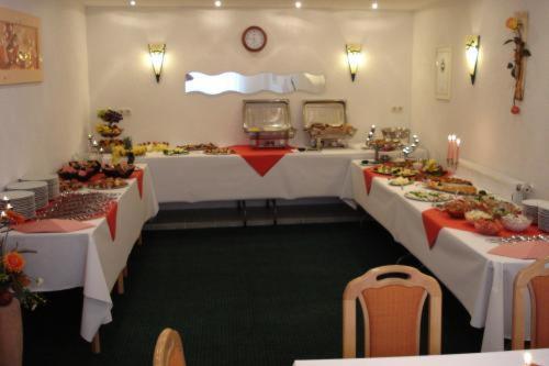 Hotel Bierstuebl Sangerhausen Bagian luar foto