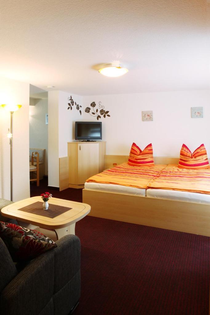 Hotel Bierstuebl Sangerhausen Bagian luar foto