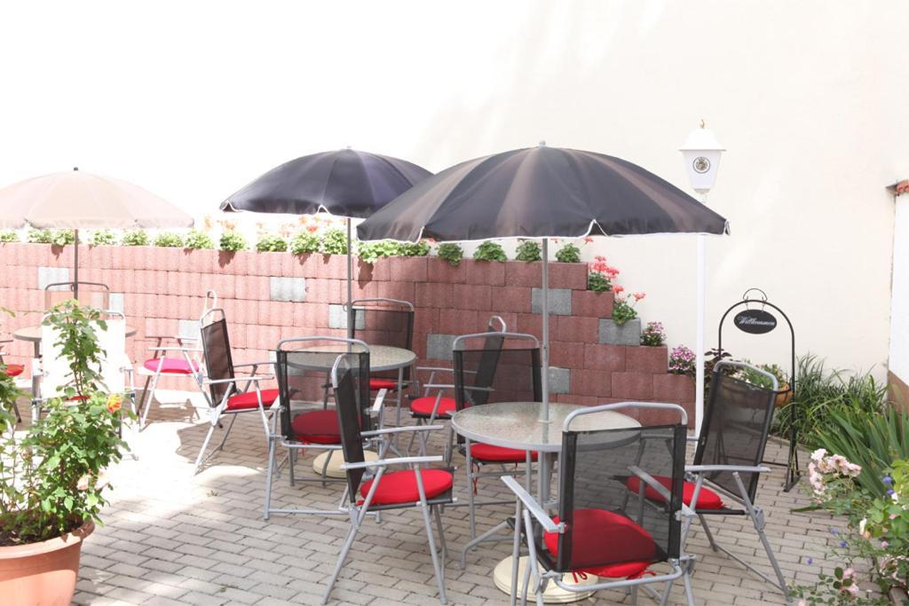 Hotel Bierstuebl Sangerhausen Bagian luar foto
